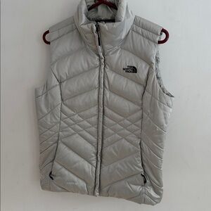 The North Face Vest M Medium Ice Silver 550 Down Quilted Puffer  Aconcagua